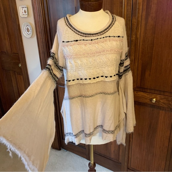 Free People Bell Sleeve Sweater - Picture 1 of 8